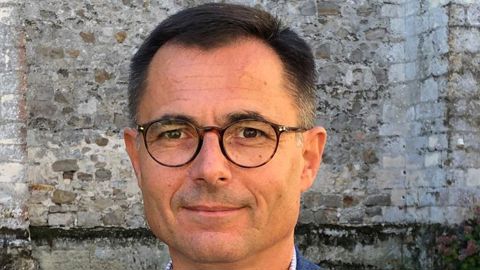 Luc Roland, exploitant dans l’Oise : « Ça ne me dérange pas d’avoir un débutant, à condition qu’il ait les possibilités de monter en puissance et en responsabilité. » © DR Luc Roland, exploitant dans l’Oise : « Ça ne me dérange pas d’avoir un débutant, à condition qu’il ait les possibilités de monter en puissance et en responsabilité. » © DR